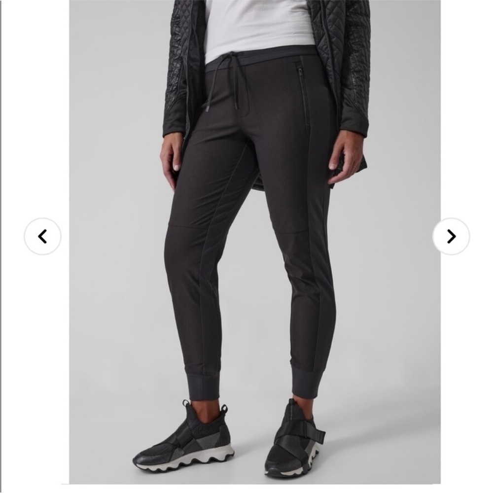 NWT! ATHLETA Women’s 0P Headlands Hybrid Trek Jogger Black